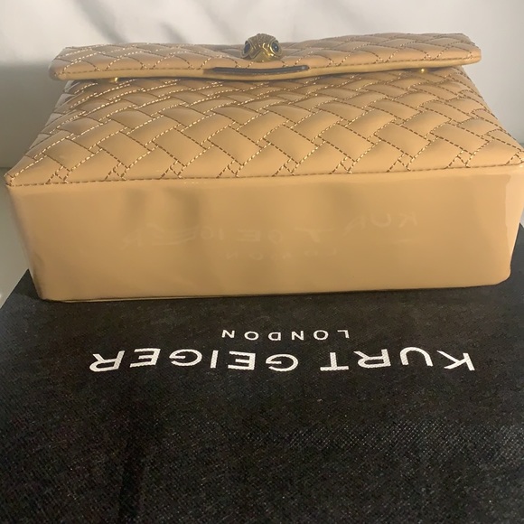 - KURT GEIGER LONDON KENSINGTON LEATHER SHOULDER BAG - Picture 6 of 11